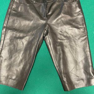 THEORY LEATHER SHORTS 8